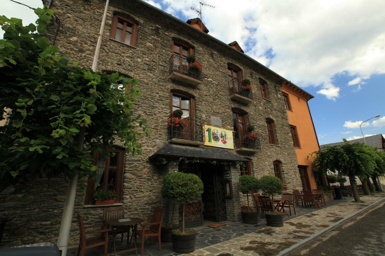 Hotel Poldo La Guingueta D'Aneu 外观 照片
